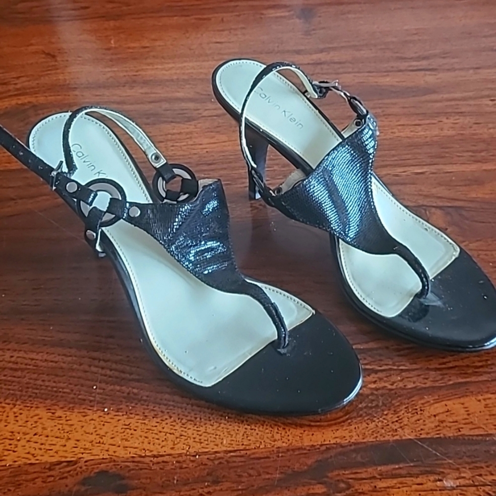 Calvin Klein 7 Womens Macie Mid Heel Sandal Slingback Black Silver Accents